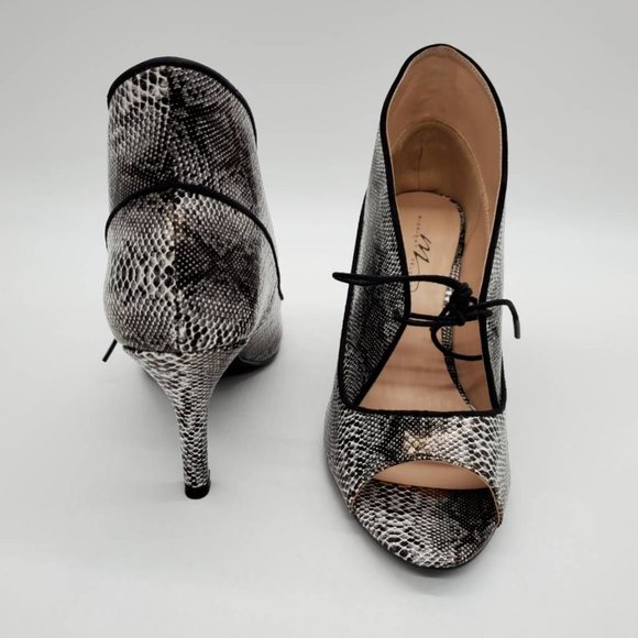 Midnight Velvet Womens Ankle Boots Shooties Black Gray Snake Print Slim Heel 8 M - Picture 3 of 10